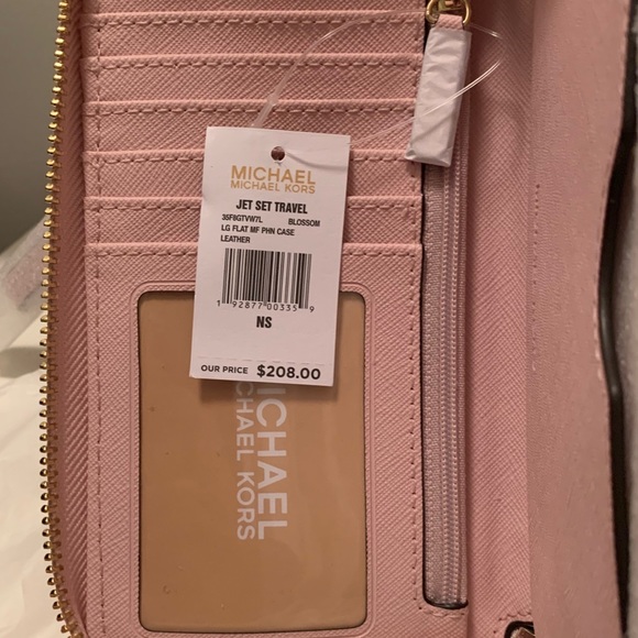 💕NEW💕NWT MICHAEL KORS WALLET - Picture 4 of 4